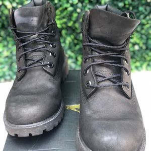 Women Timbs - Black
